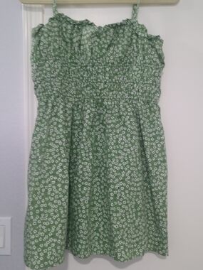 wild fable Green Floral Mini Dress with White Daisies